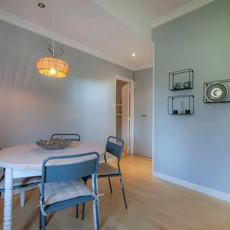 Escudes Bed & Breakfast 4*