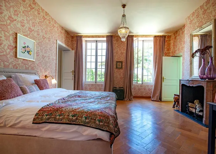 Escudes Bed and Breakfast