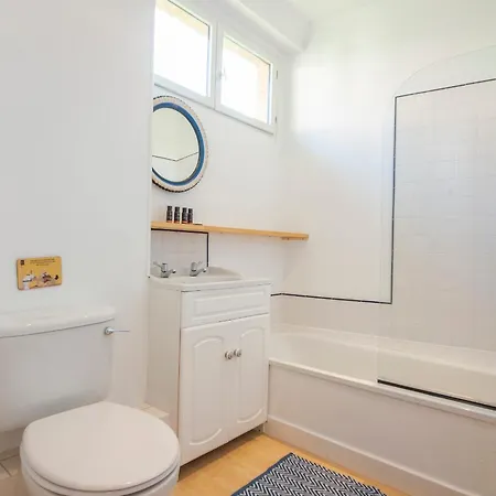 Escudes 住宿加早餐酒店 4*